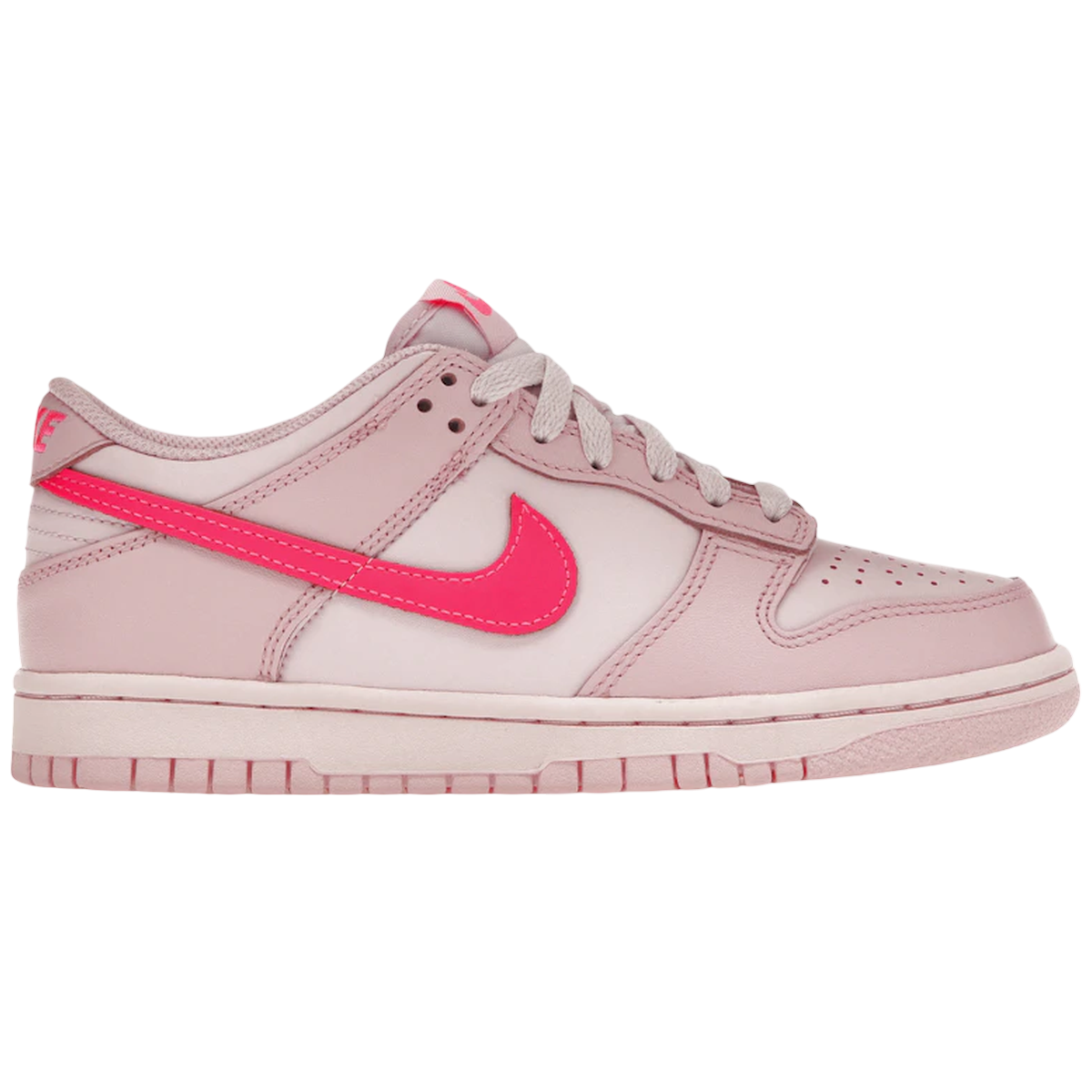 Nike Dunk Low Triple Pink