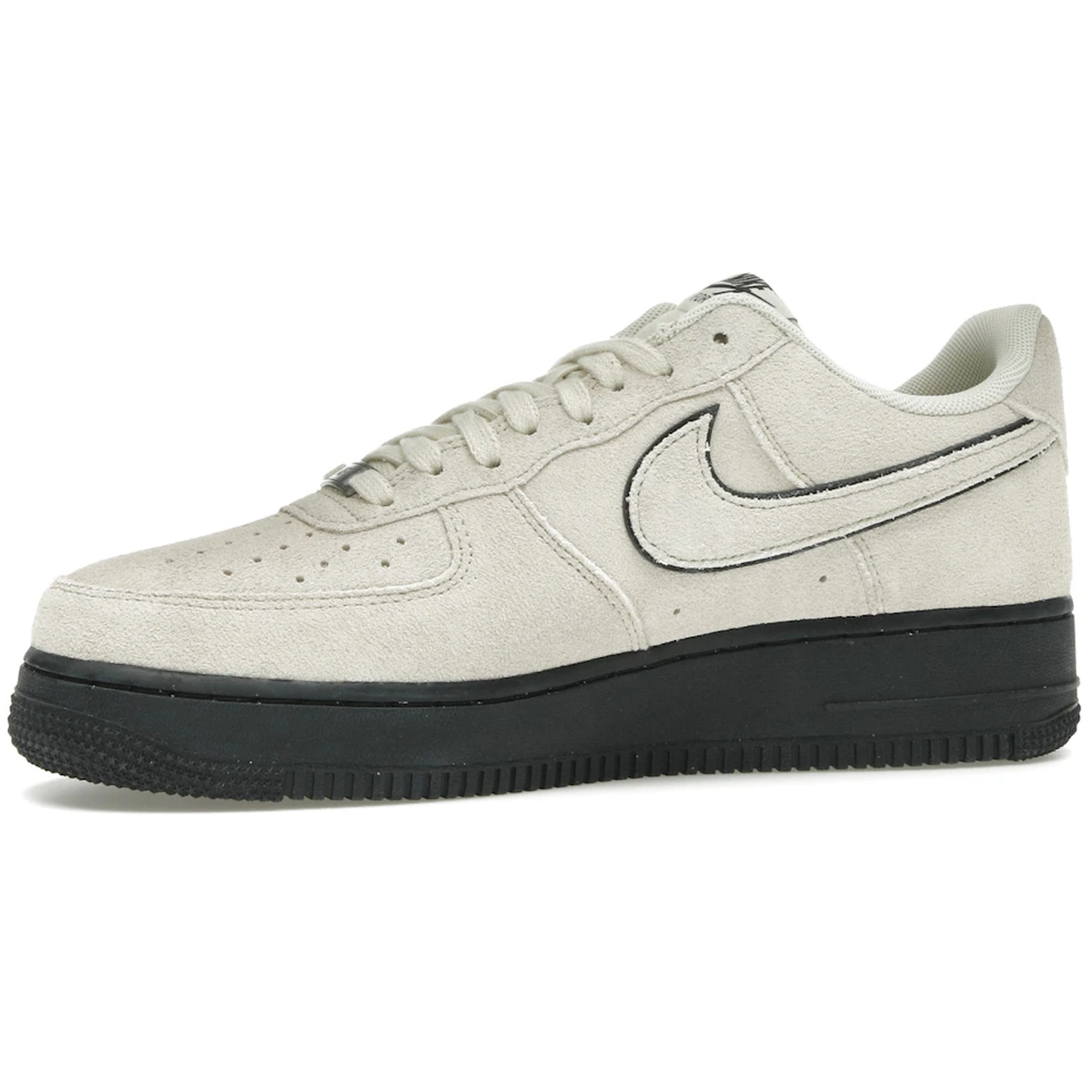 Thumbnail af Nike Air Force 1 07 LV8 Light Khaki Black 3
